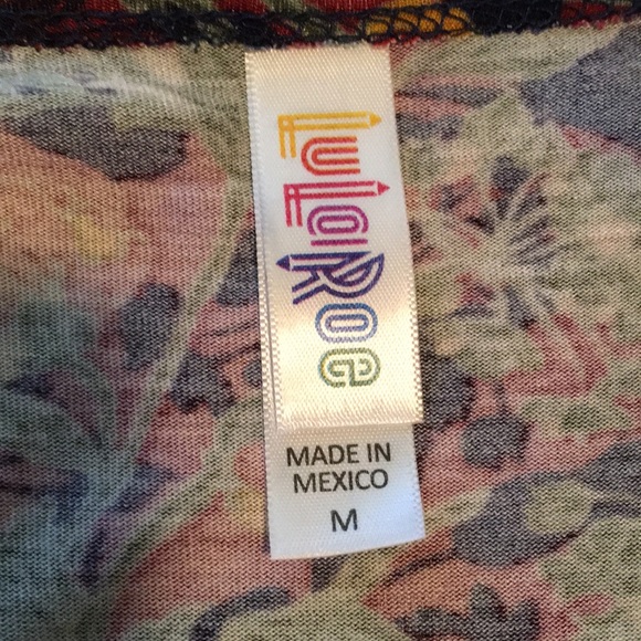 Lularoe Classic Tee - Picture 3 of 7